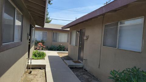 509 E Cypress Ave, Visalia, CA 93292 photo 2