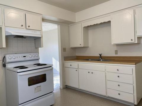 509 E Cypress Ave, Visalia, CA 93292 photo 4