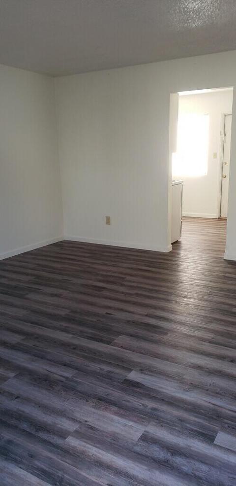 509 E Cypress Ave, Visalia, CA 93292 photo 3