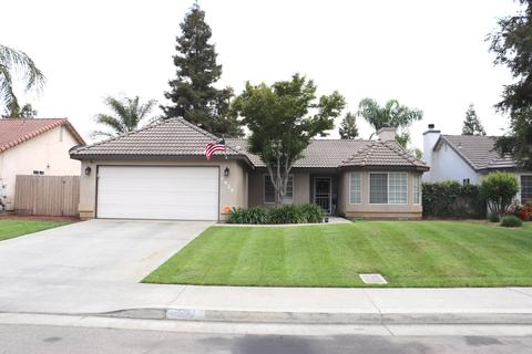 3825 E Stapp Ct, Visalia, CA 93292 photo 2