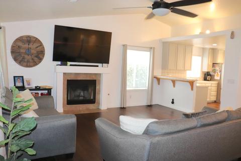 3825 E Stapp Ct, Visalia, CA 93292 photo 10
