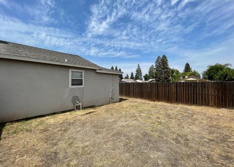 3408 E Douglas Ave, Visalia, CA 93292 photo 24