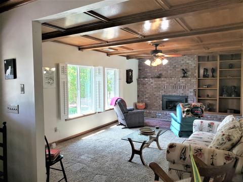 300 E La Vida Ave, Visalia, CA 93277 photo 10