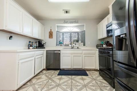 1922 Spring Ave, Delano, CA 93215 photo 9