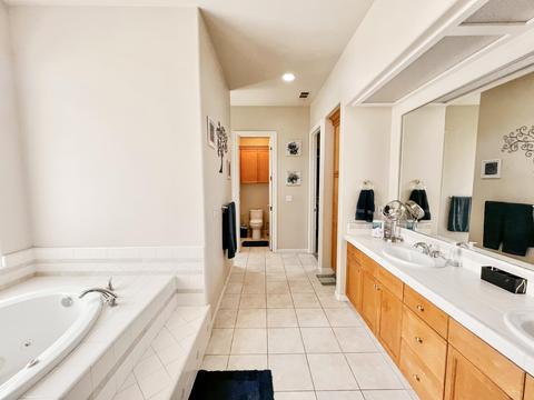 4414 E Cecil Ct, Visalia, CA 93292 photo 12