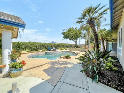 4414 E Cecil Ct, Visalia, CA 93292 photo 2