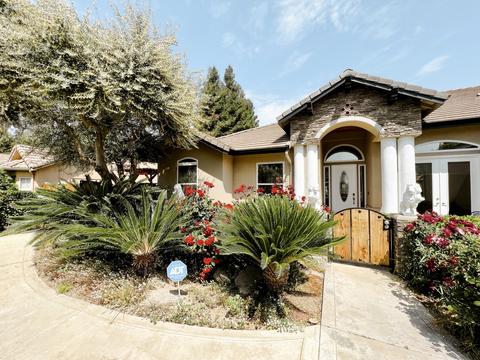 4414 E Cecil Ct, Visalia, CA 93292 photo 1