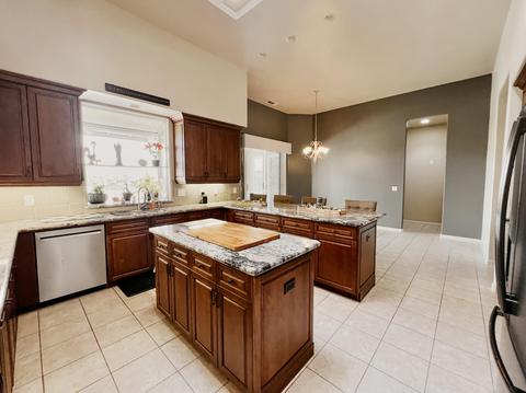 4414 E Cecil Ct, Visalia, CA 93292 photo 27