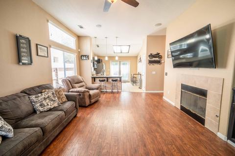 3640 S Pride Ct, Visalia, CA 93277 photo 3