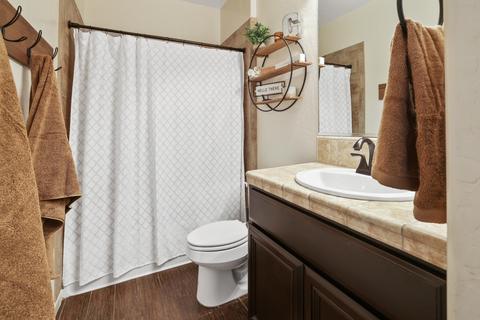 3923 E Cherry Ave, Visalia, CA 93292 photo 7