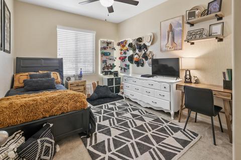 3923 E Cherry Ave, Visalia, CA 93292 photo 8