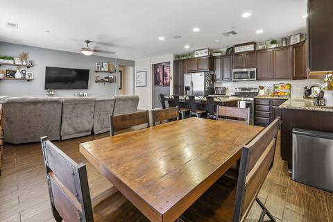 3923 E Cherry Ave, Visalia, CA 93292 photo 19