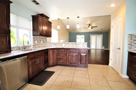 3748 E Acequia Ave, Visalia, CA 93292 photo 9