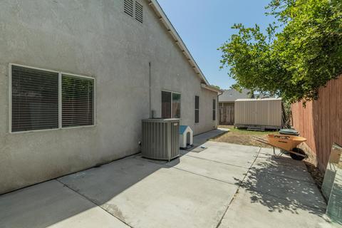 1409 Hawthorn St, Lemoore, CA 93245 photo 40