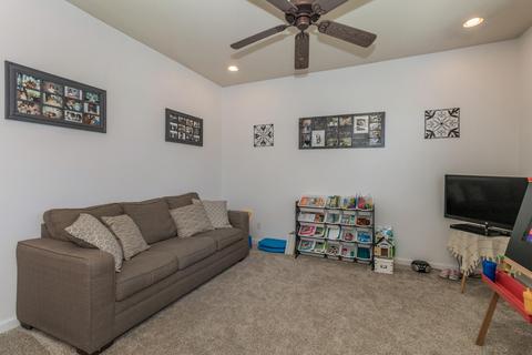 1409 Hawthorn St, Lemoore, CA 93245 photo 15