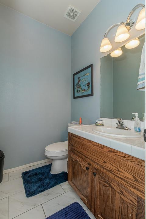 1409 Hawthorn St, Lemoore, CA 93245 photo 32