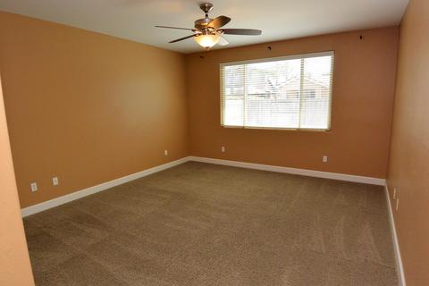3725 E Seeger Ct, Visalia, CA 93292 photo 18