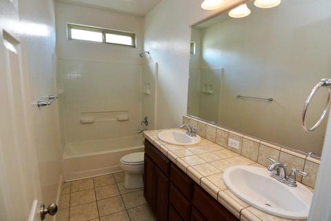 3725 E Seeger Ct, Visalia, CA 93292 photo 27