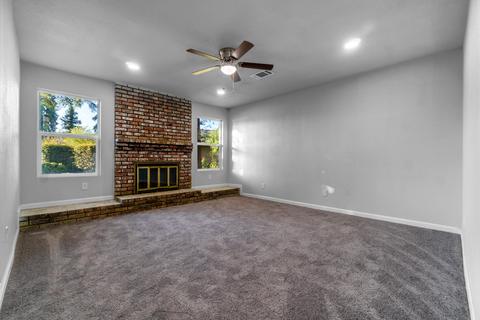 2423 E Vassar Dr, Visalia, CA 93292 photo 3
