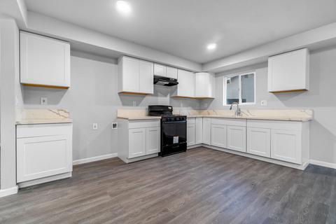2423 E Vassar Dr, Visalia, CA 93292 photo 7