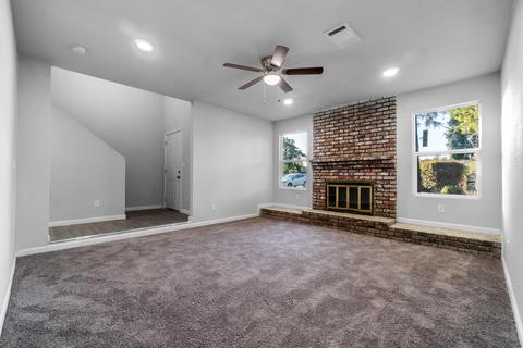 2423 E Vassar Dr, Visalia, CA 93292 photo 4