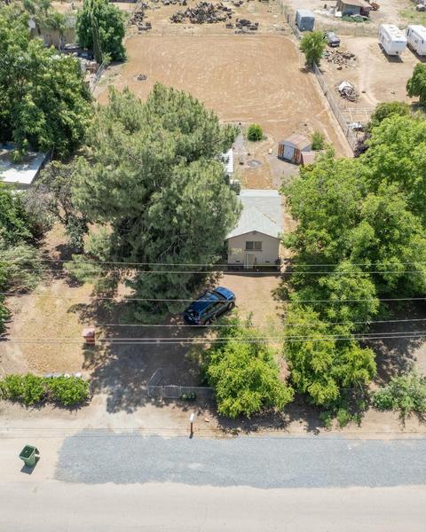 15773 Aspen Ave, Ivanhoe, CA 93235 photo 2