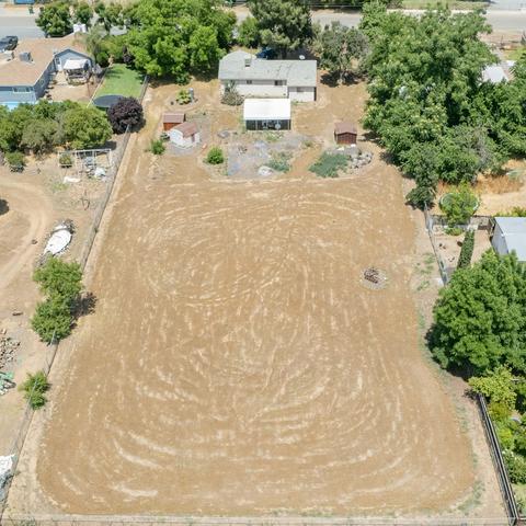 15773 Aspen Ave, Ivanhoe, CA 93235 photo 4