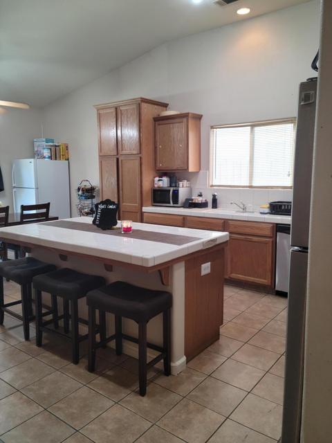 1265 E Richard Smith Ave, Tulare, CA 93274 photo 4