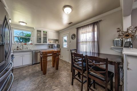 804 Elm St, Hanford, CA 93230 photo 7