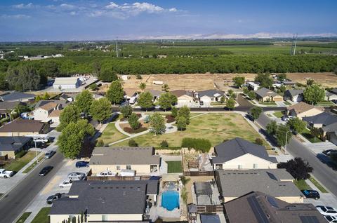 3703 E Laura Ave, Visalia, CA 93292 photo 31