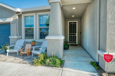 3703 E Laura Ave, Visalia, CA 93292 photo 4