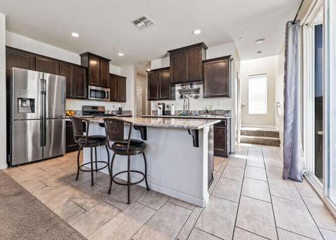 3717 E Campus Ct, Visalia, CA 93292 photo 8