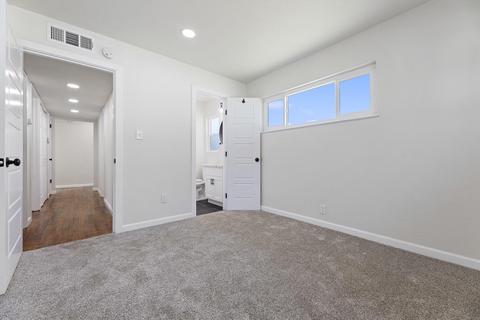 904 E Myrtle Ave, Visalia, CA 93292 photo 16