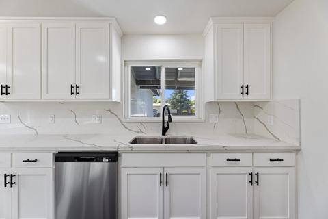 904 E Myrtle Ave, Visalia, CA 93292 photo 29
