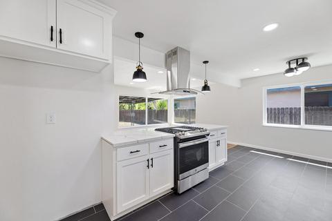 904 E Myrtle Ave, Visalia, CA 93292 photo 31
