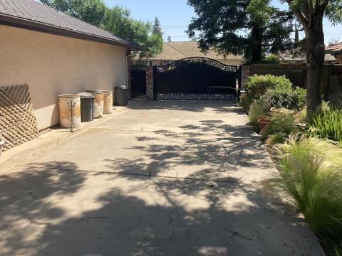 294 E Washington Ave, Tulare, CA 93274 photo 10