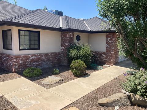 294 E Washington Ave, Tulare, CA 93274 photo 3