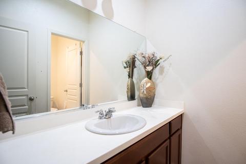 617 S Summit St, Visalia, CA 93292 photo 14