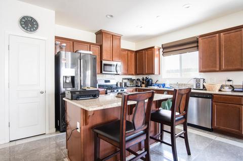 617 S Summit St, Visalia, CA 93292 photo 6
