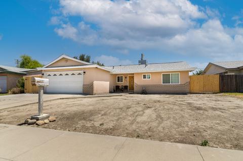 12781 Belle Haven Dr, Lemoore, CA 93245 photo 2