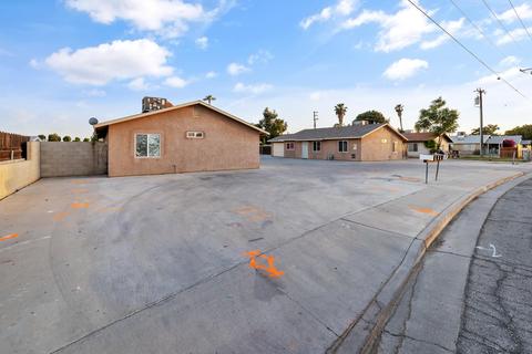409 E Warren Ave, Bakersfield, CA 93308 photo 2