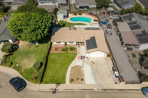 299 Spruce Pl, Lemoore, CA 93245 photo 31