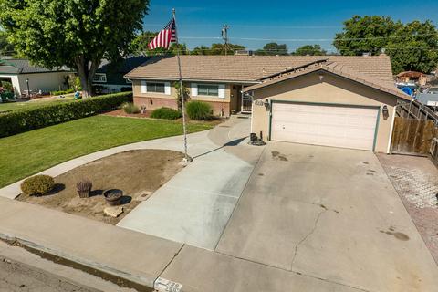 299 Spruce Pl, Lemoore, CA 93245 photo 30