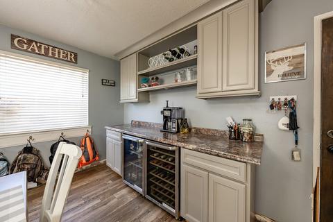 299 Spruce Pl, Lemoore, CA 93245 photo 7