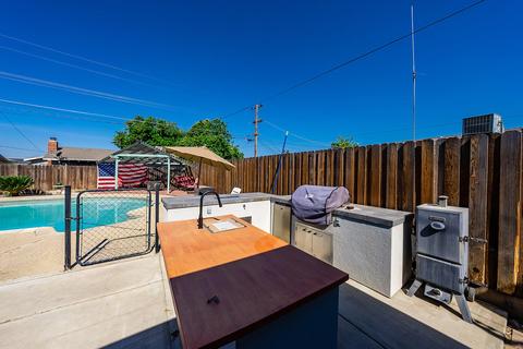 299 Spruce Pl, Lemoore, CA 93245 photo 23