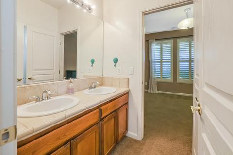 625 E Chestnut Ave, Visalia, CA 93292 photo 35