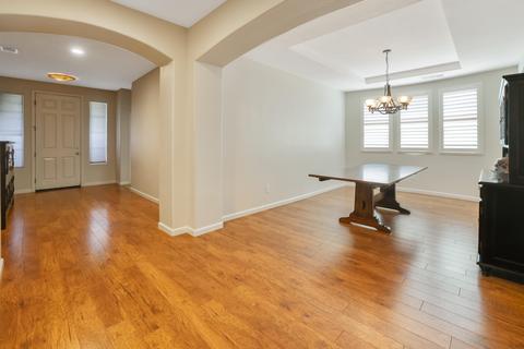 625 E Chestnut Ave, Visalia, CA 93292 photo 7