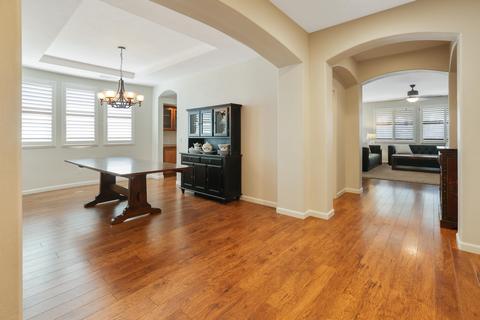 625 E Chestnut Ave, Visalia, CA 93292 photo 9