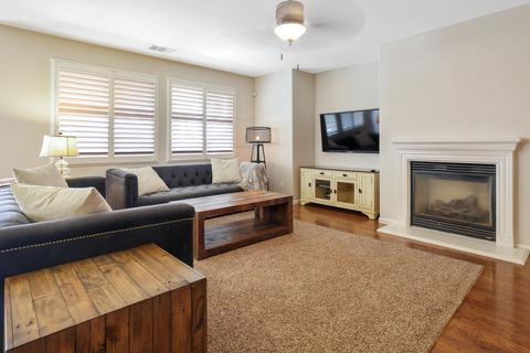 625 E Chestnut Ave, Visalia, CA 93292 photo 13