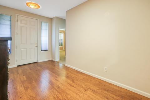 625 E Chestnut Ave, Visalia, CA 93292 photo 5